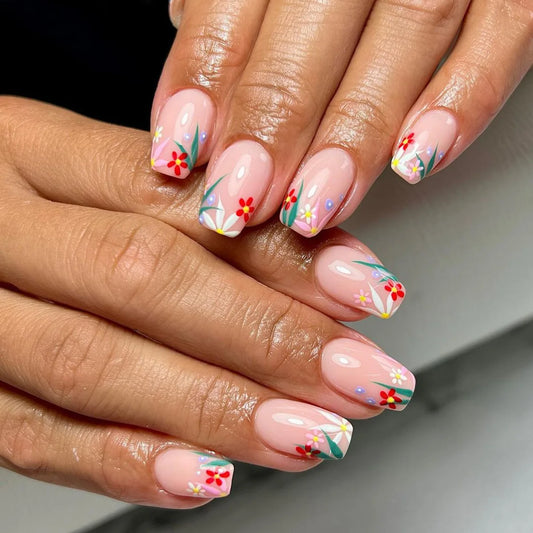 24Pcs White Short Square Ballet Cute Rainbow Pattern Press on Nails French Wearable False Nails Fashion Acrylic Nails Manicure