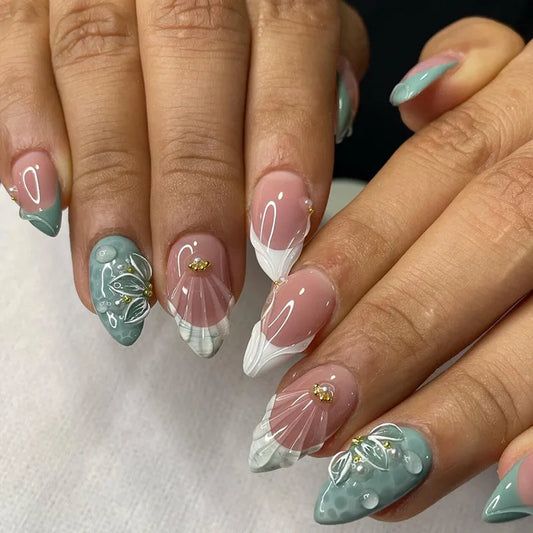 24Pcs Pink Gradient Flower Press on False Nails Pearl Starfish Wearable Full Cover Nails Tips Mid-length French Almond Fake Nail