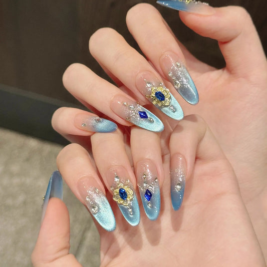 10PCS Oval/Stiletto Handmade Press On Nails,Ice Blue Luxury Style,Suitable For Festivals Parties And Daily Wear.