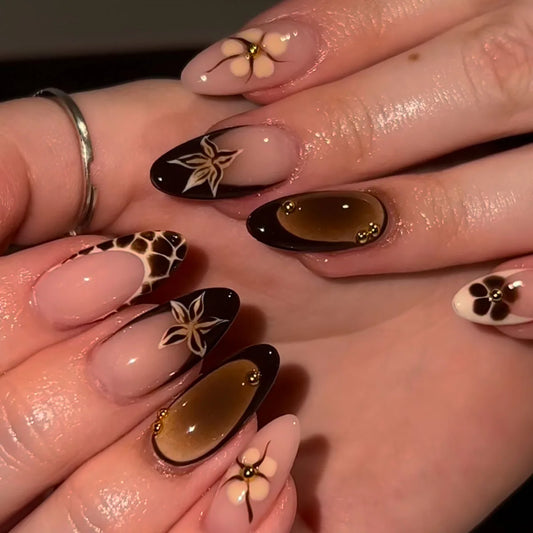 24pcs Simple Leopard Print French Fake Nails Gilded Design Short Almond False Nail Sets Detachable Press on Nails Tips Manicure