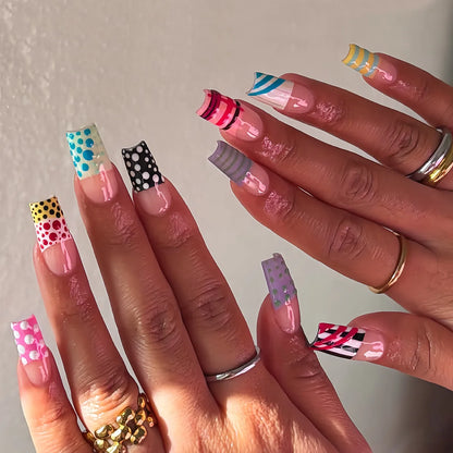 24PCS Spice Girls False Nails Sweet Cool 3D Pink Flowers with Diamonds Decoration Square Press on Nails Full Cover Wearable Tips
