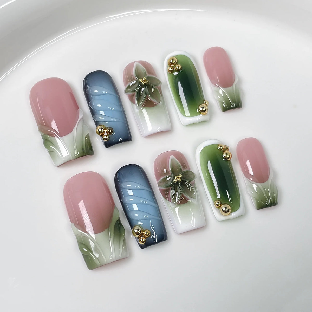 10pcs Luxury Gold Press on Nails 3D Flower False Nails Pearl French Manicure Handmade Fake Nail Tips Square Medium Nail Stickers