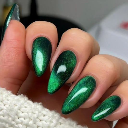 24pcs Wearable Full Cover Nail Mid-length Almond Press on Nails Set Spring Summer Green Cat's Eye False Nails Finished Fake Nail
