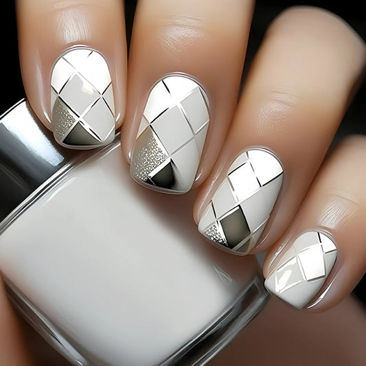 24PCS Short Square Fake Nails With Smooth White Acrylic Nail Grid Line Design, Fake Nails Fully Covered, Ladies And Girls Nail