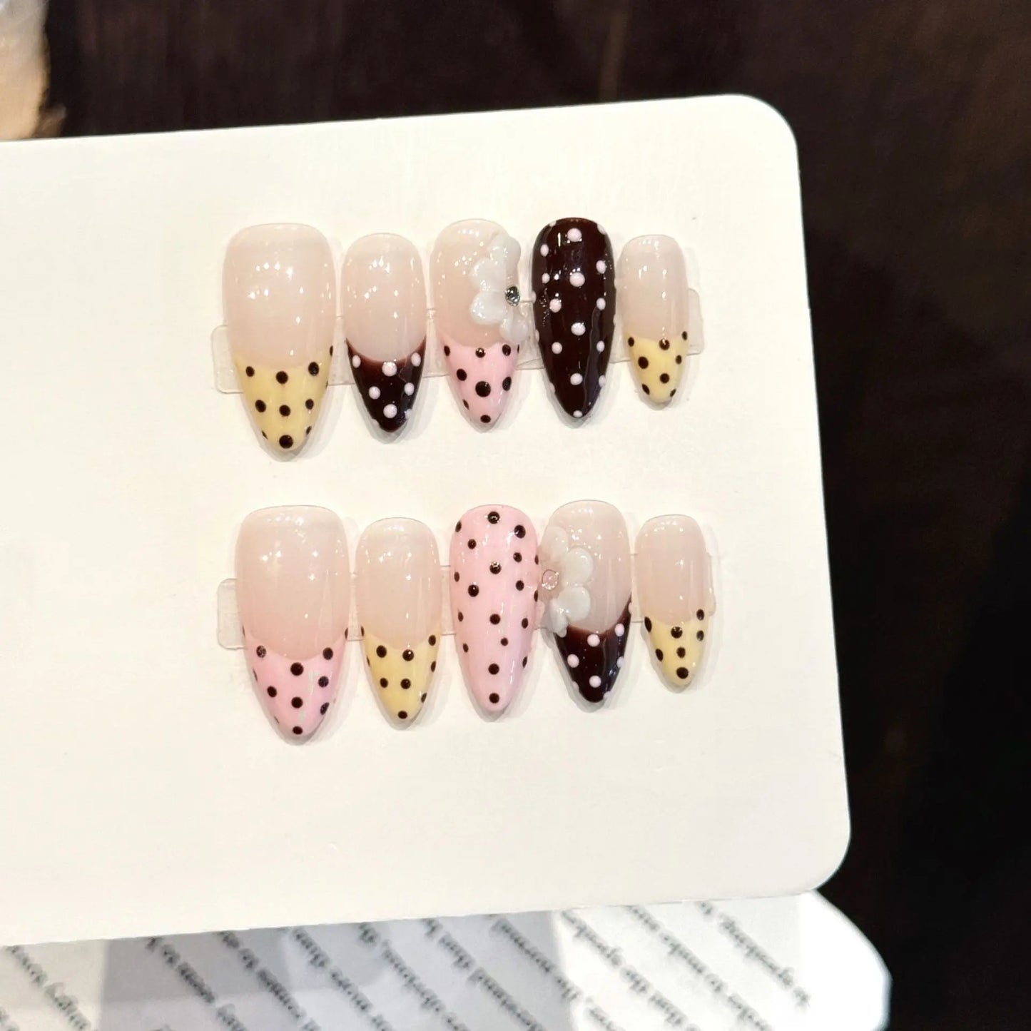 10pcs Handmade Press On Nails Black White Wave Point French Style Almond Fake Nails 3D White Carved Flower Decor False Nail Tips