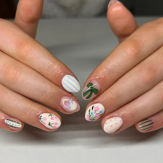 24pcs Press on Nails Flower Bow Design Short Oval False Nails Wearable Fashion Yellow Almond Fake Nail Sets Finished Manicure