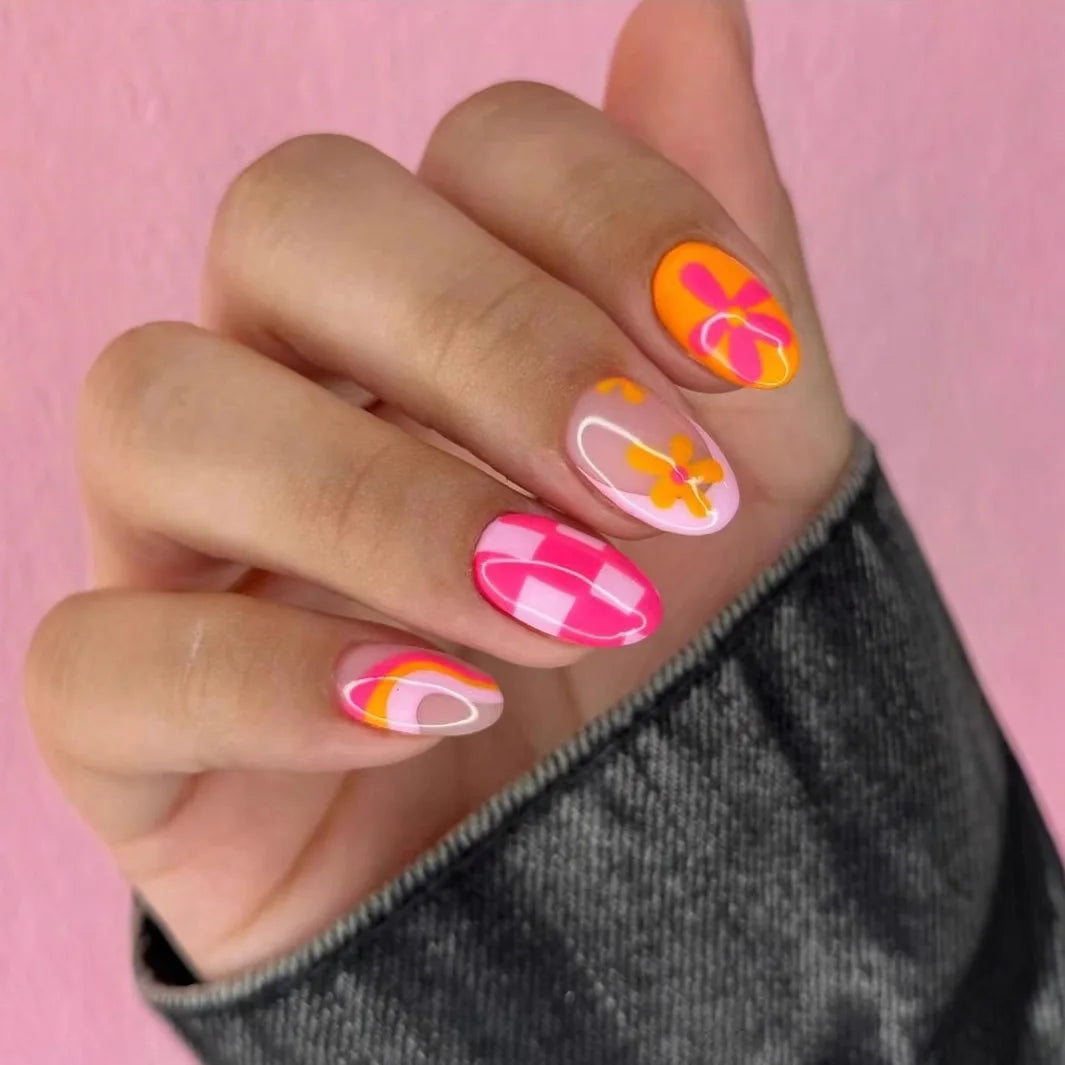 24pcs French Press on Nails Tips Wearable Sweet Flower Gilded Design Full Cover Nail Art Short Almond Fake Nails Sets False Nail