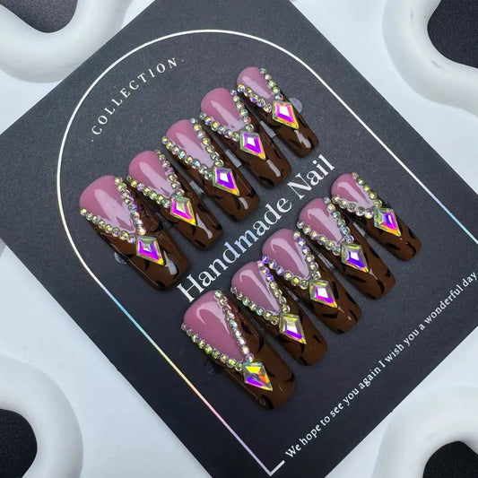 10pcs high-end The new autumn and winter two-tone V-shaped diamond-encrusted design is simple and elegant handmade fake nails