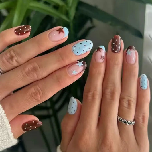 24Pcs Blue French Polka Dot Press on False Nails Art Simple Pentagram Fake Nails Short Round Head Reusable Full Cover Nails Tips