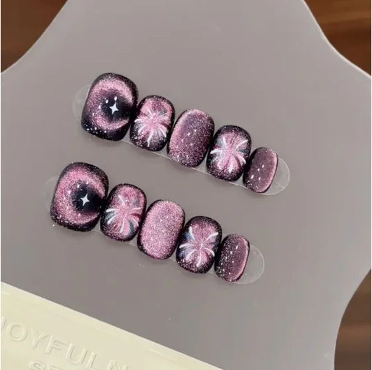 10Pcs Purple Short Round Head Press on False Nails with Dazzling Shiny Cat Eye Simple Nail Set Detachable Finished Nail Tips Art