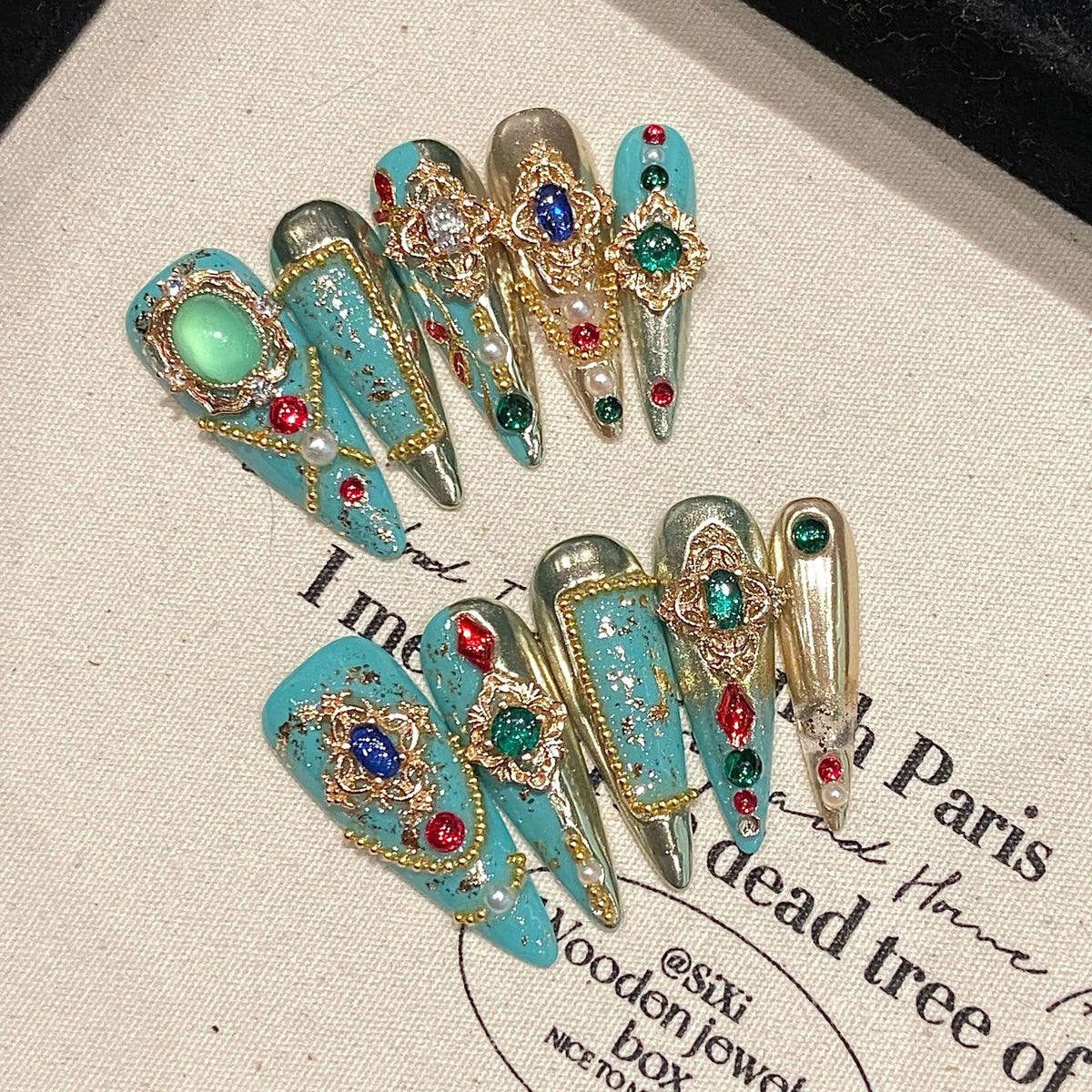 10pcs Chinese Retro Handmade False Nails Luxury Dragon Phoenix Colorful Diamond Gold Chain Decor Press On Nails Charms Manicure