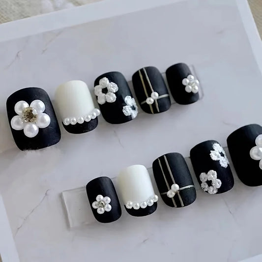 10pcs high-end hand-painted Black and white frosted surface flowers small fragrance handmade fake nails, Fresh and cute temperam