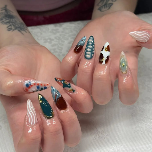 24pcs y2k Retro Fake Nail Tips Sweet Cool Almond Press on Nails Wearable Wavy Striped Crocodile Pattern False Nails Patches