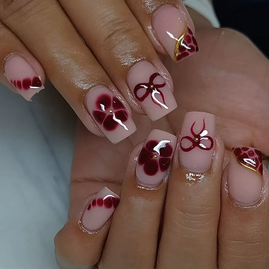 24Pcs Brown Flower Pattern Press on Nails with Short Square Cute Snake Grain Fake Nail French Fashion Finished Wearable Nail Art
