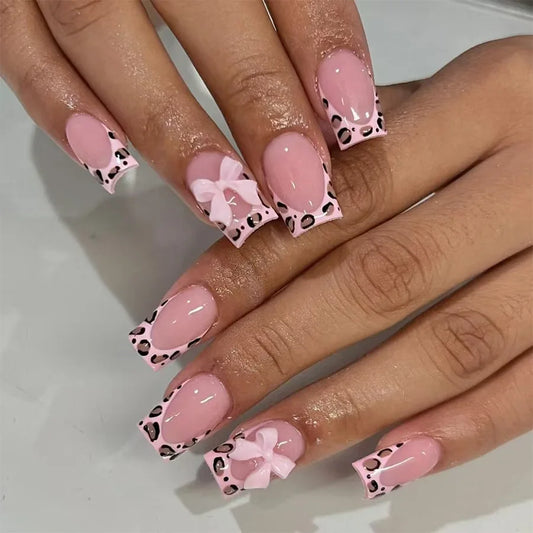 24pcs Wearable Fake Nails Sets Press on Leopard Print French Short Square Nails Tips with Simple Bow Design Pink False Nail Art