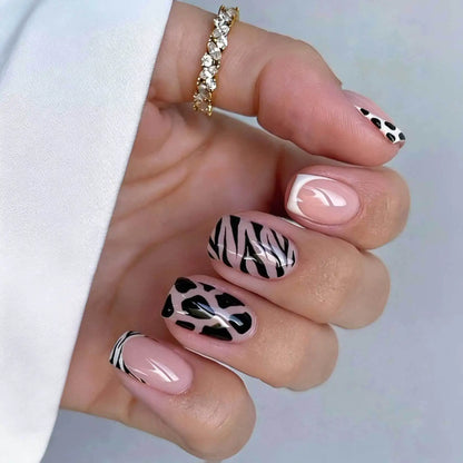 24Pcs Nude White French Fake Nail Short Square Nail Tips Fashion Wearable False Nails with Glue Simple Full Cover Press on Nails