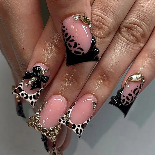24pcs Leopard Print French Fake Nails Art Duck Bill Full Cover Nail Glitter Butterfly Cherry Decor Nude Pink Press on Nails Tips