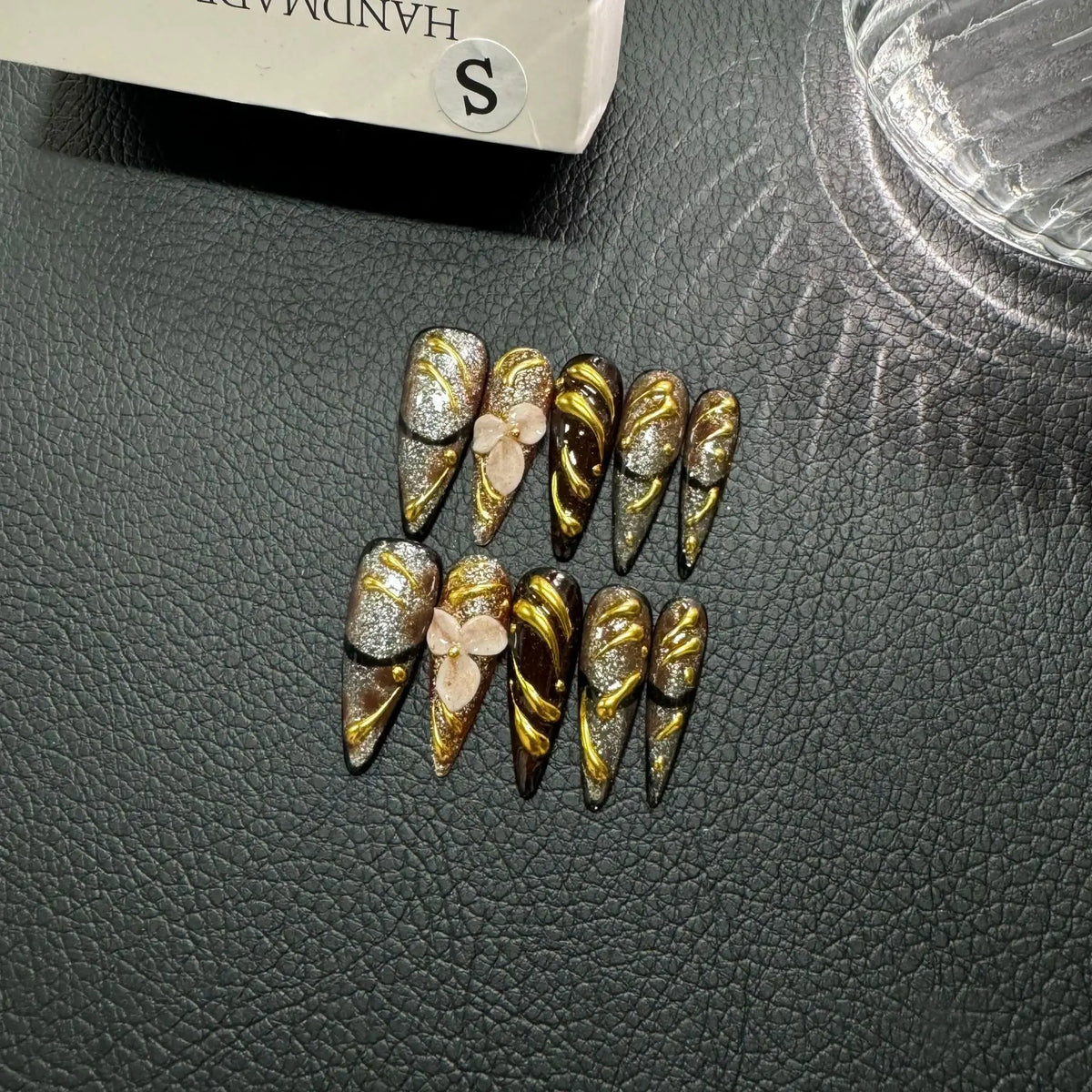 10Pcs/set Retro Stiletto Handmade Press on Nails Fake Nails with 3D Red Love Design Wearable Stick-on Nails False Nail Uñas 네일팁