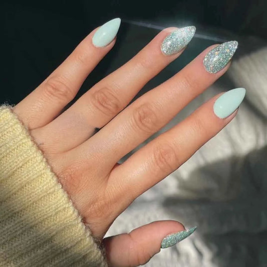 24Pcs Solid Color Glitter Finger Nail Stickers French Short Almond Green Summer Detachable Fake Nails Art Finished Manicure Set