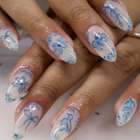 24pcs Gentle White Blue Almond Fake Nails Little Fresh Flower Plants Bowknots Printed Press On Nails Sweet Summer False Nail Tip