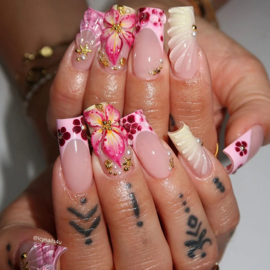 24PCS Spice Girls False Nails Sweet Cool 3D Pink Flowers with Diamonds Decoration Square Press on Nails Full Cover Wearable Tips