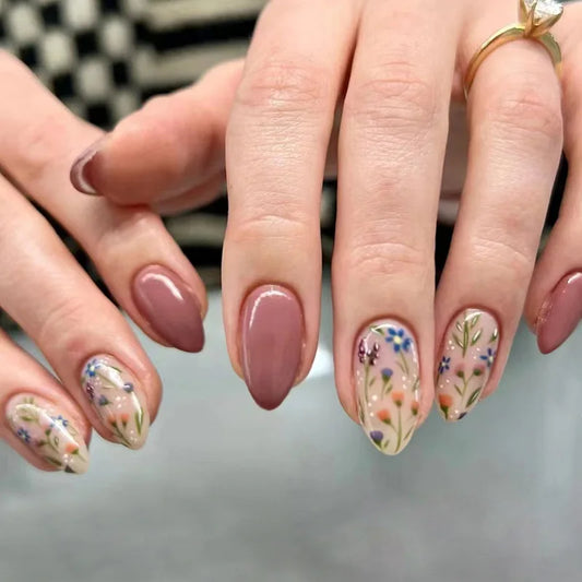 24pcs White Almond Fake Nails Art Simple Solid Color Short Oval False Nail Sets Finished for Woman Reusable Press on Nails Tips