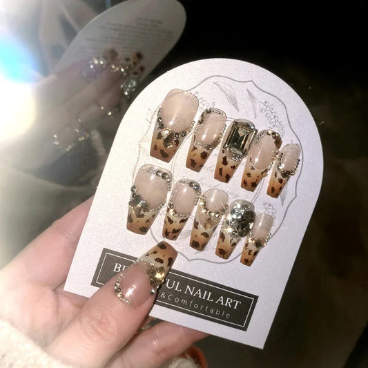 24pcs Autumn Leopard Pattern Fake Nail Tips Shiny Large Crystal French Wearable Press on Nails Spice Girls Fashion False Nails
