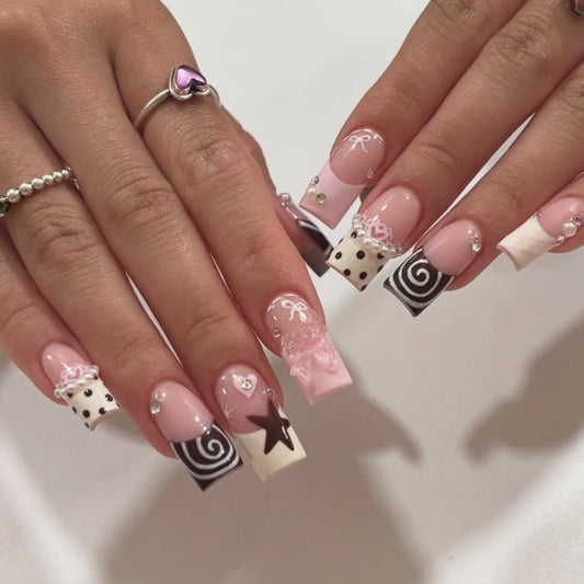 24pcs Mid-length Sqaure Fake Nails Sweet Cool Stars Spiral Stripes French Style False Nails Clear Bowknots Pearl Press On Nail