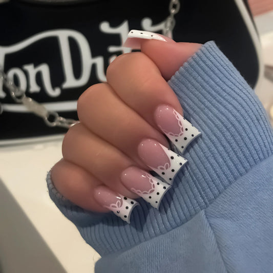 24pcs Simple White French Style Fake Nails Black Polka Dot Lace Edge Designs Ballet Press On Nails Duckbill Shaped False Nail