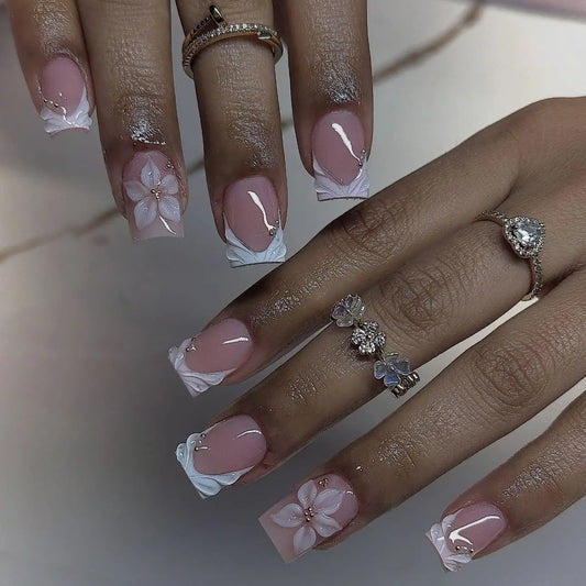 24pcs Short Square White French Fake Nails Set Flower Pearl Full Cover False Nail Tip Wearable Nude Pink Press on Nails Finished