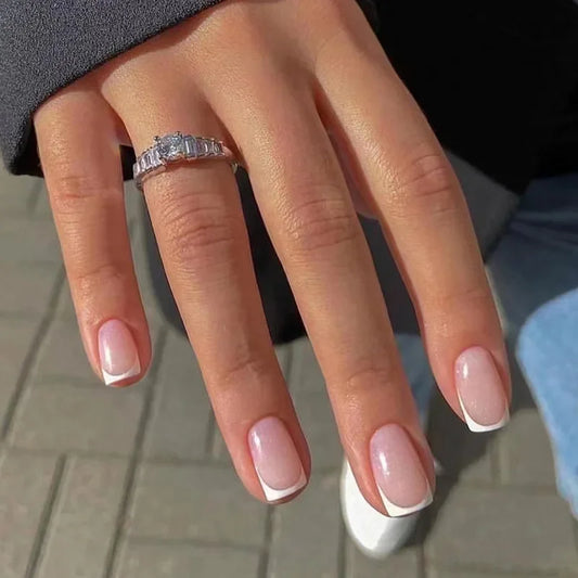 24 PCs Short French Minimalist Nails with 1 Jelly and 1 Nail File