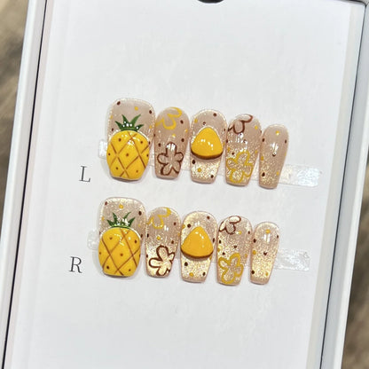 10pcs Cute Short Round Fake Nails Handmade Red Strawberry Designs Cat's Eye Press On Nails Full Cover Sweet Detachable False Nai