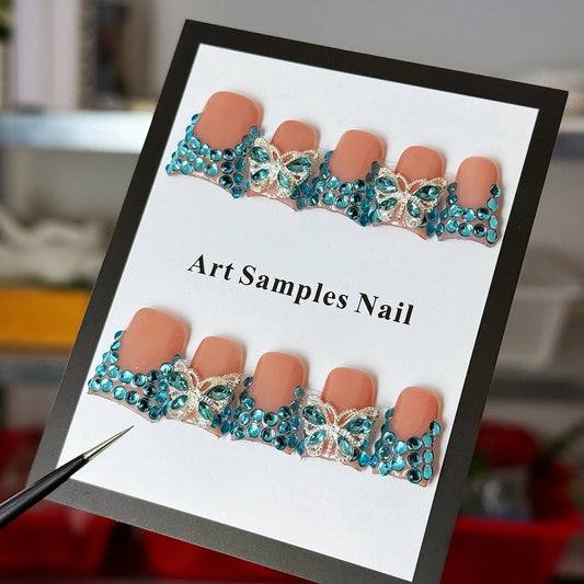 10pcs high-end Heavyweight luxurious version, hand-painted three-dimensional butterfly, dazzling blue diamond handmade fake nail