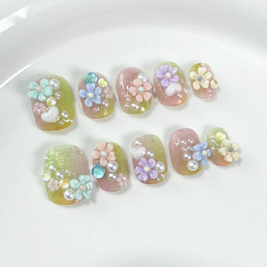 10Pcs New Green Fresh Nails Tips Colorful Gradient Flower Art Artificial Fake Nails Set Lovely Short Nail Patch Summer for Girls