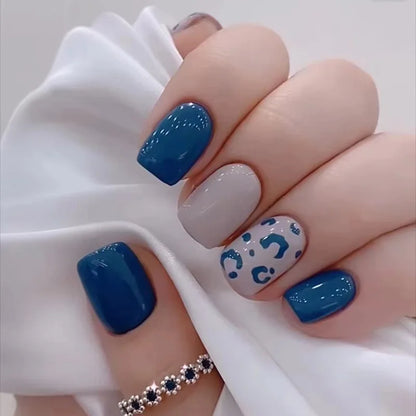 24pcs Blue Love Design False Nails Tips Datachable Fashion Short Ballet Press on Nails Art Simple Square Coffin Fake Nail Sets