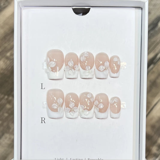 10Pcs White French Handmade Press on Nails Flower Pattern Fake Nails Wearable Stick-on Nails False Nail 네일팁 Накладные Ногти Uñas
