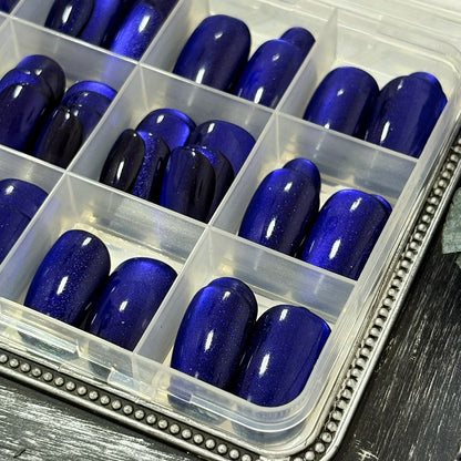 30/144Pcs Glossy Dark Blue Cat Eye False Nails Sparkly  Medium Oval Blue Press On Nails Artificial Full Cover Finger Fake Nails