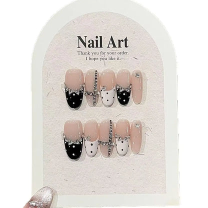 10pcs high-end Black and white contrasting colors handmade fake nails, Elegant and fair nail decoration patches
