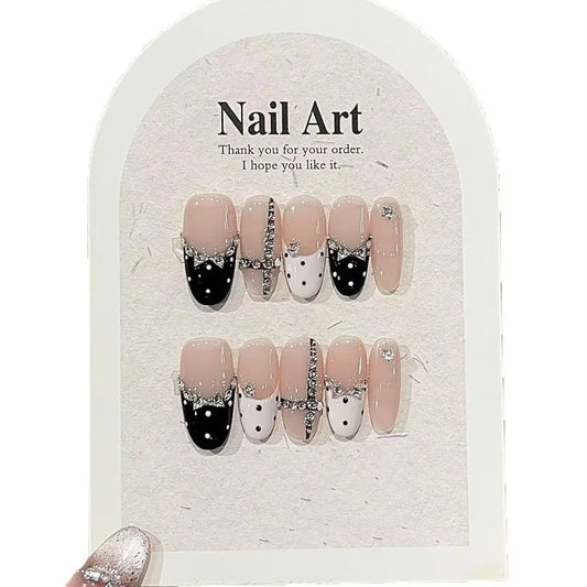 10pcs high-end Black and white contrasting colors handmade fake nails, Elegant and fair nail decoration patches