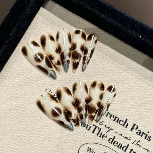 Handmade Press on Nails Devil's Flower Leopard Pattern Fake Nails Wearable Full Cover Spice Girls Long Pointed False Nails