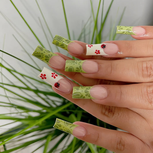 24pcs European Long Squared Manicure White Green French Style False Nails With Flower Ladybug Press On Nails Spring Fake Nail