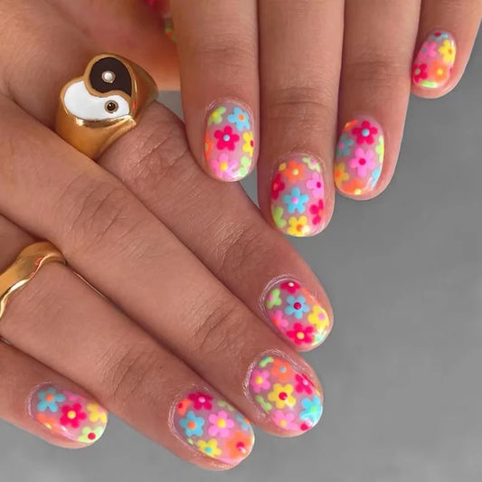 24pcs Flower Colorful Design False Nails Art Short Oval Press on Nails Set Wearable Square Head Fake Nail Tips Finished Manicure