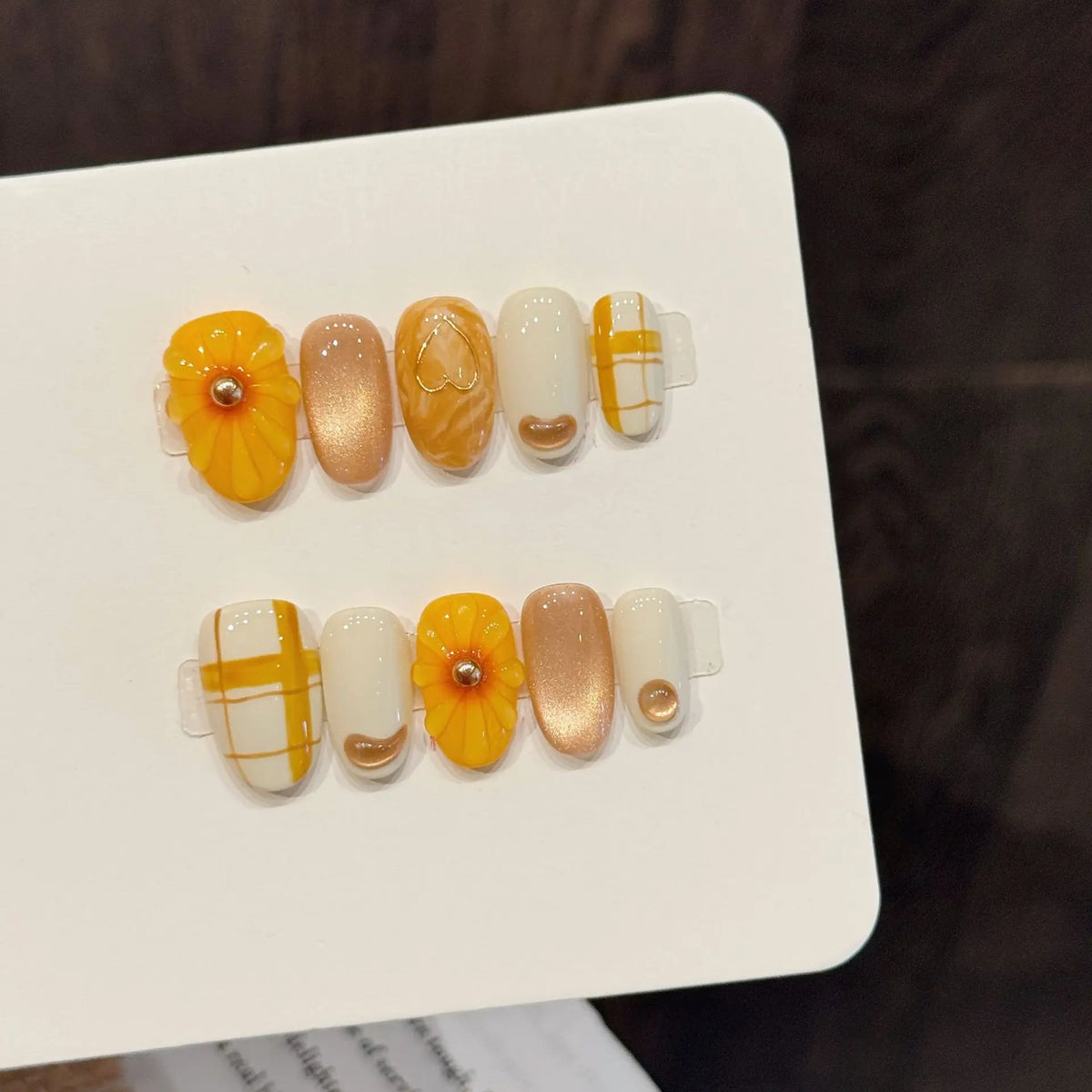 10pcs Handmade Almond Press On Nails Sweet Pink 3D Flower Cat's Eye False Nails Simple Daily Korean Style Fake Nail Manicure Art