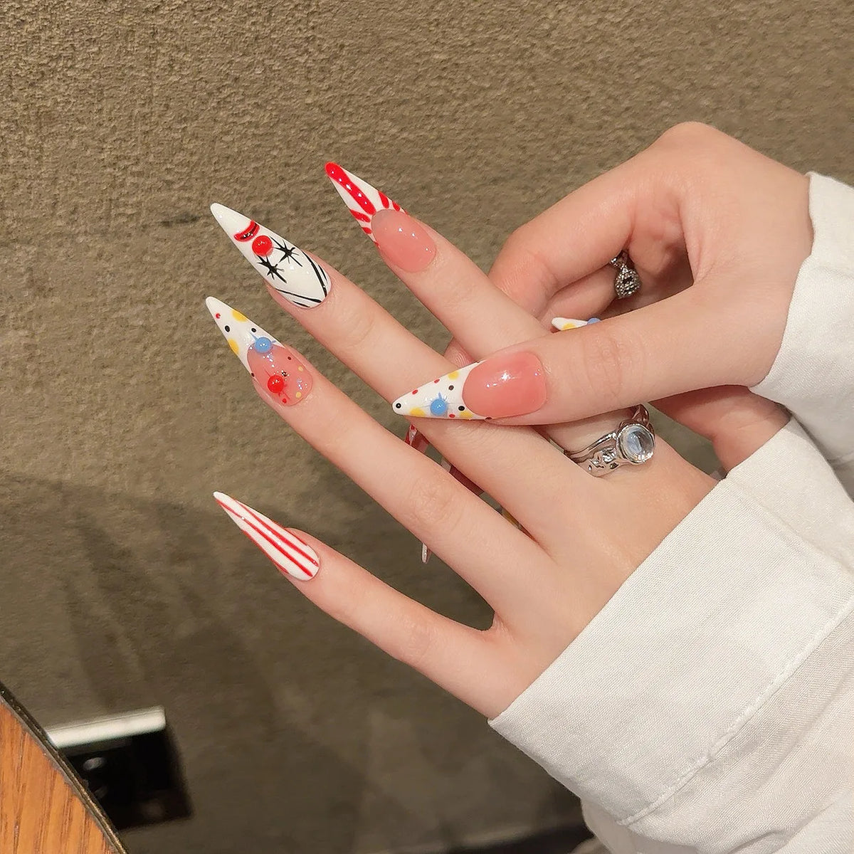 Handmade Clown Designs False Nals White French Long Stiletto Press On Nails Glossy Pink Wearable Fake Nail Patches For Party