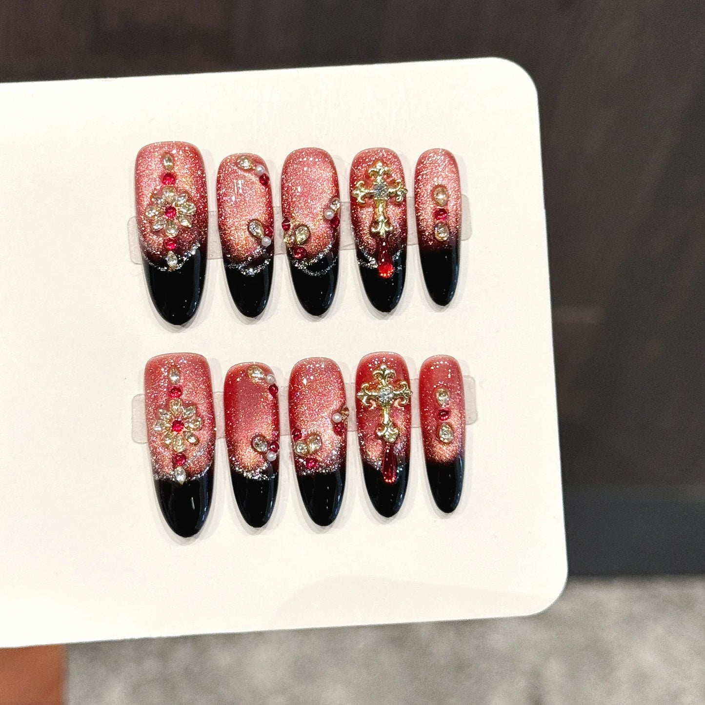 10PCS Oval Handmade Press On Nails,Luxury With A Touch Of Elegance,Suitable For Festivals Parties And Daily Wear.
