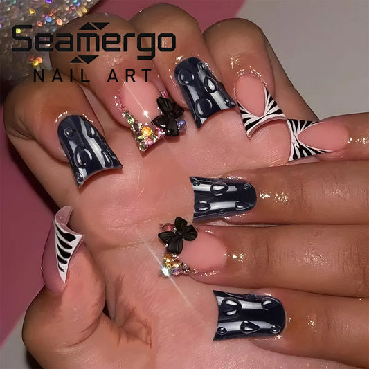 24PCS New Duckbill Nail Art Flash Colored Diamond Bow Press on Nails Drip Glue Black White Stripe European Spicy Girl False Nail