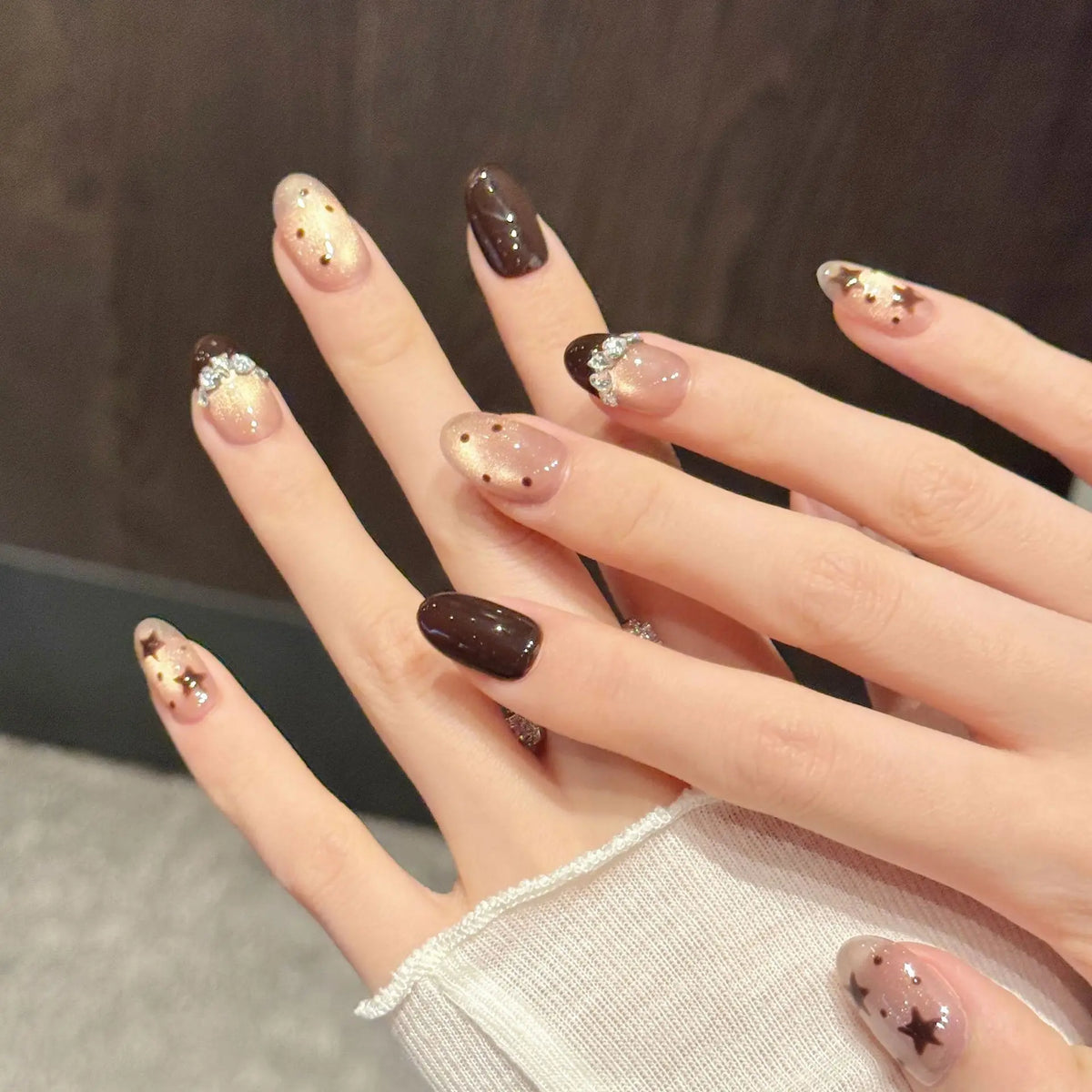 10pcs Handmade Short Oval False Nails Brown Five-pointed Star French Style Press On Nails Champagne Cat's Eye Autumn Fake Nail