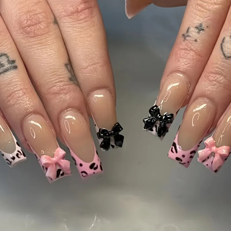 24PCS Spice Girls False Nails Sweet Cool 3D Pink Flowers with Diamonds Decoration Square Press on Nails Full Cover Wearable Tips