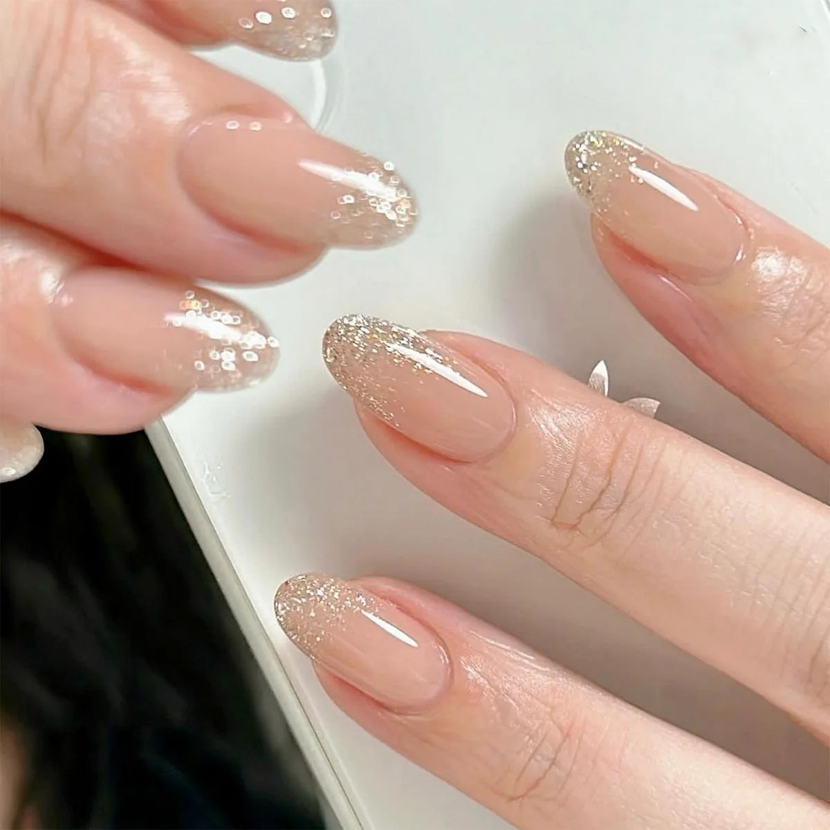24pcs Nude Color Almond False Nails Shiny Powder Design Tips Short Oval Fake Nail Simple Detachable Press on Nails Finished Sets