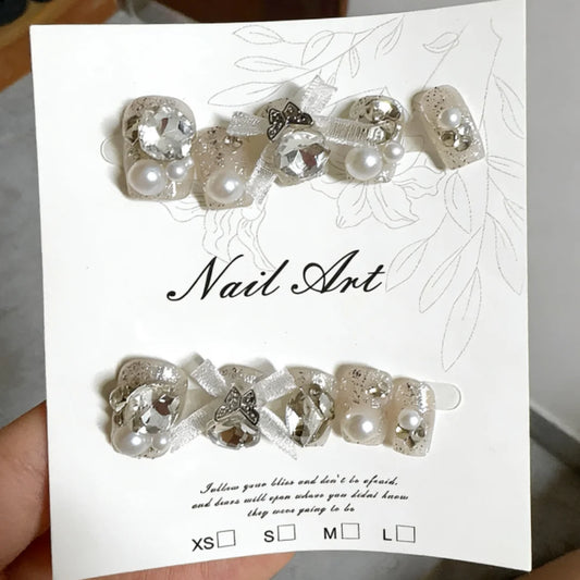 10pcs high-end The atmosphere is simple and everyday, with dazzling three-dimensional diamonds and bows handmade fake nails